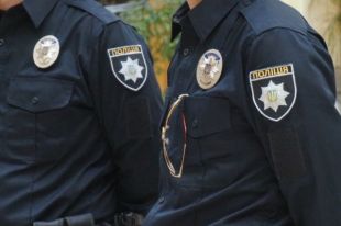 В Днепре неизвестные избили и сломали руку волонтеру из-за его улыбки