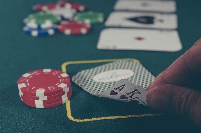 Новоуренгойца обвиняют в организации подпольных азартных игр