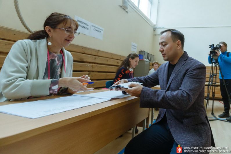 Новый руководитель администрации губернатора Свердловской области Азат Салихов. 