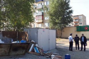 В Орске в мусорном баке обнаружено тело новорожденного ребенка.
