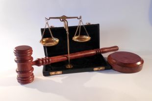 В Тюмени будут судить за взятки сотрудника одного из вузов