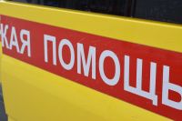 В Тобольске раненый в шею мужчина с ножом напал на фельдшера скорой помощи