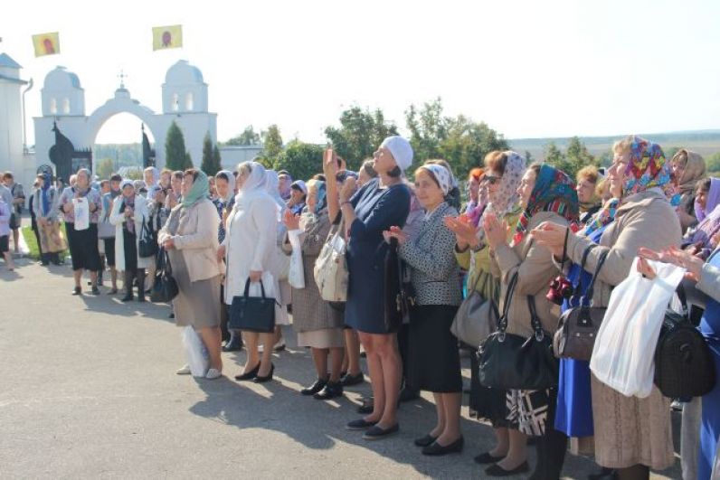 В празднике приняли участие педагоги и воспитатели, работающие в сфере духовно-нравственного воспитания и образования.