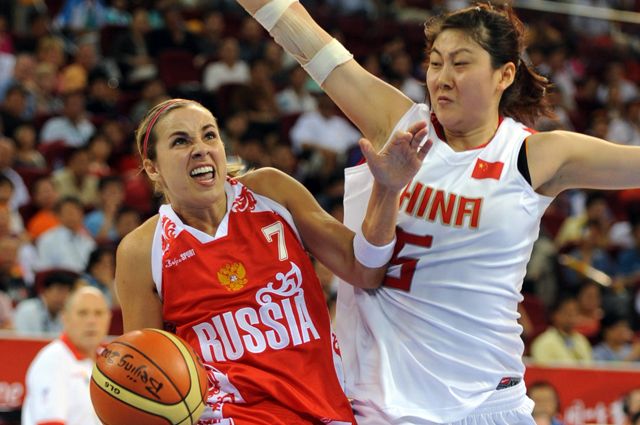 Женская сборная России по баскетболу завоевала бронзовые медали Олимпиады в Пекине, победив в матче за третье место команду Китая. 2008 г.