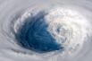Супертайфун «Трами» движется в направлении Японии, вид с Международной космической станции.