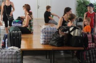 В Украине назвали общую сумму, выплаченную из госбюджета переселенцам