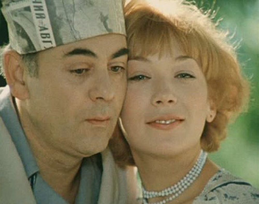 «Покровские ворота» (1982) — медсестра Людочка, возлюбленная Хоботова.