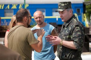 Командующий ООС сообщил о намерении «перевернуть сознание» жителей Донбасса