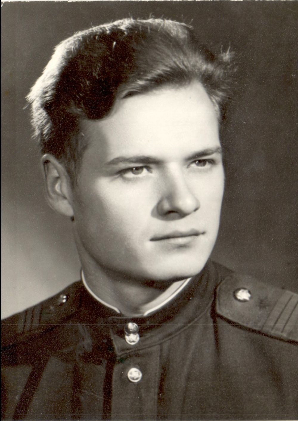 Вениамин Сухарев в молодости.