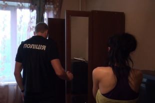 В Киеве супружеская пара организовала два борделя в арендованных квартирах