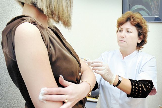 В Тюменской области прививку против гриппа уже получили более 280 тысяч человек 