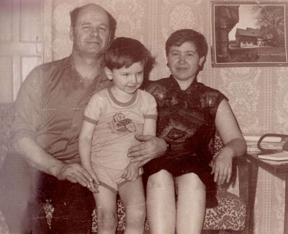 Вениамин Сухарев с семьёй.