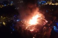 Торговый центр "Мебель-Сити" сгорел в Иркутске ночью 1 октября, в здании находили нарушения противопожарной безопасности.