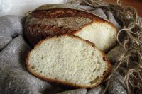 106 кг хлеба и булочек съедает житель в Иркутской области в среднем в год. 