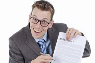 Аферисты продавали квартиры в Киевае по поддельным документам
