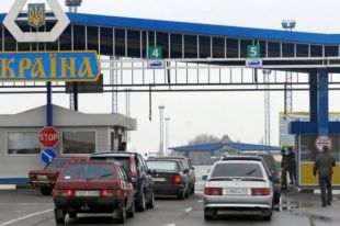 «Живой» труп: пограничники отправили мужчину с мертвой женой в Россию