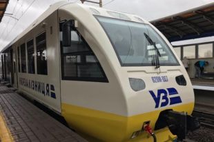 Гройсман испытал поезд в аэропорт Борисполь.