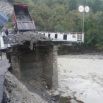Разрушенный мост через реку Макопсе в Сочи.