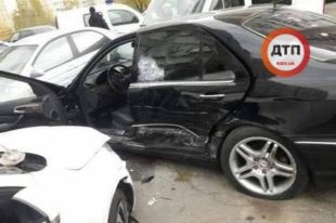 В Киеве попытка ограбления квартиры закончилась погоней и массовым ДТП