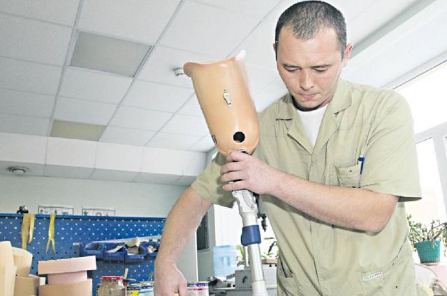 В Тобольске травматологи проводят эндопротезирование плечевого сустава