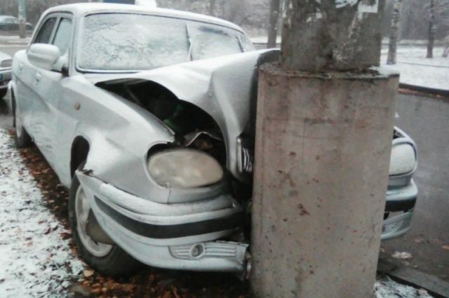  В результате аварии водитель получил травмы.