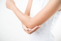 Как восстановить кожу рук после белизны