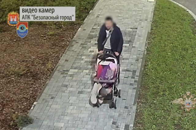 В Калининграде полиция нашла мужчину с младенцем, пропавшими на прогулке.