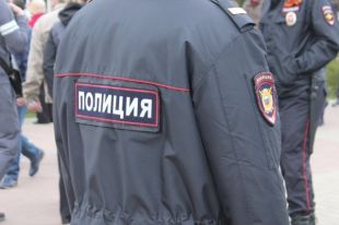 Поисками мужчины занимались сотрудники полиции и волонтёры.