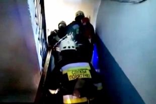В Днепре произошел пожар в многоэтажке: погибли взрослые, выжил ребенок