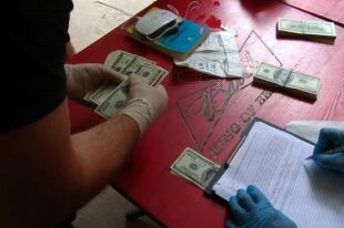 Студент угрозами вымогал у друга 380 тысяч долларов за «юридическую помощь»