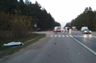 Под Львовом водитель мотоцикла врезался в велосипедиста: оба погибли