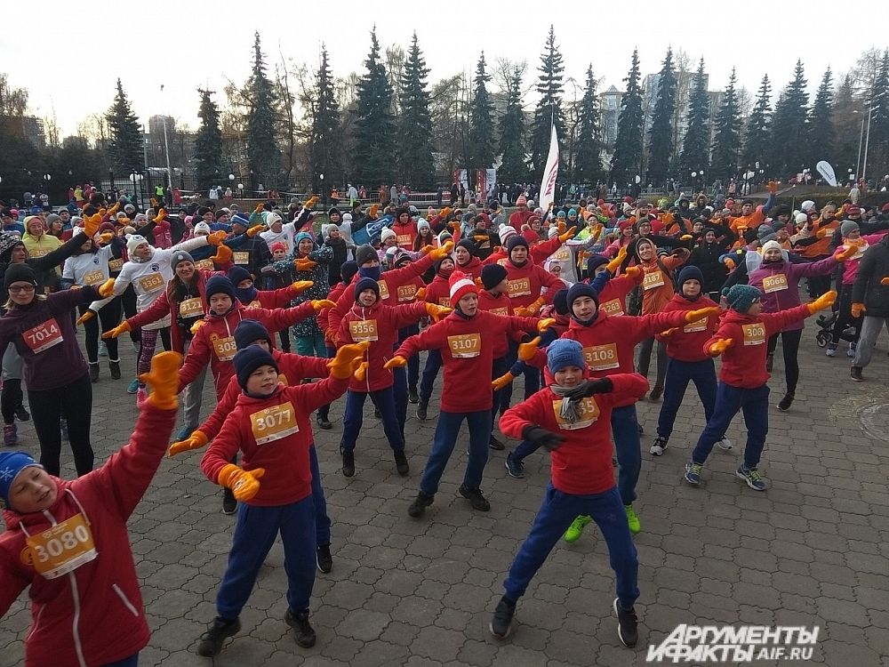 Зажигательная разминка перед забегом на три километра.