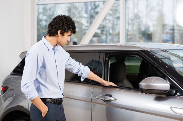 mozhno li vernut novyj avtomobil v