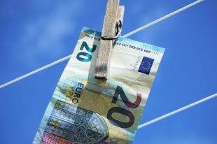 Нацбанк: Евро в Украине за три месяца установил антирекорд стоимости