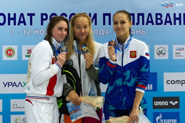 Анна Егорова из Калининграда выиграла три медали чемпионата РФ по плаванию.