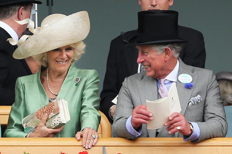 Принц Чарльз и Камилла, герцогиня Корнуольская, на скачках Royal Ascot. 2013 год.