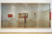Замыкает десятку самых дорогих ныне живущих художников британец Дэмиен Хёрст. Его работа «Сонная весна», представляющая собой плоскую стеклянную витрину, наполненную разноцветными таблетками, в 2007 году была продана на аукционе Sothbey’s за 19 млн долларов.
