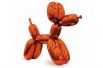 В 90-е годы популярный американский художник Джефф Кунс создал серию огромных скульптур из нержавеющей стали в виде надувных игрушек. Его «Собака из воздушных шаров (оранжевая)» в 2013 году была продана на аукционе Christie's за 58 млн долларов.