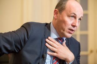Парубий сообщил о сроках введения новых налогов в Украине