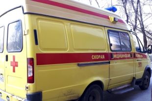 В Тюмени мужчине без документов стало плохо возле больницы