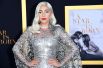 Леди Гага, 50 млн долларов. Помимо главной роли в фильме «Звезда родилась», Гага заработала на контрактах с Versace и MAC, а также на продаже собственного аромата Fame.