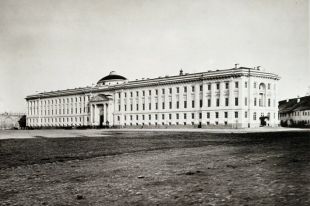 Сенатский дворец Московского Кремля. Фото 1882 г.