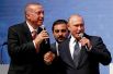 Президент Турции Тайип Эрдоган и российский лидер Владимир Путин во время церемонии, посвященной завершению строительства морской части газопровода «Турецкий поток» в Стамбуле.