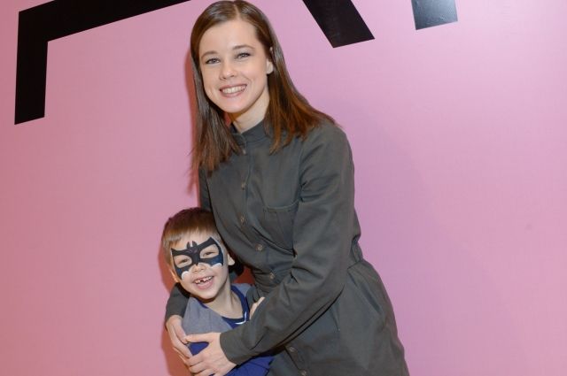 Катерина Шпица с сыном приняли участие в съёмках клипа.