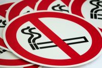 Предпринимателей Салехарда оштрафовали за продажу сигарет возле садиков