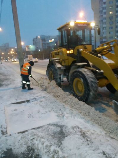 Уборка снега в Тюмени, 2018.