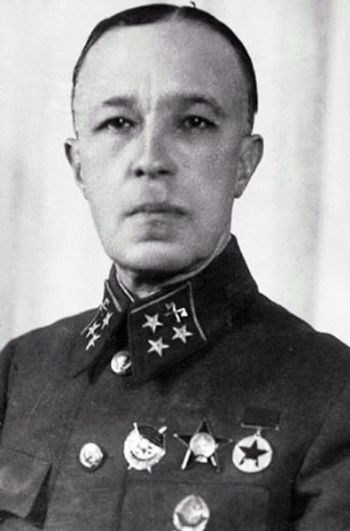 Омск — генерал-лейтенант инженерных войск Дмитрий Карбышев.