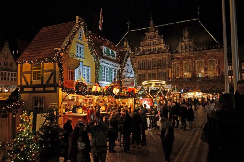Традиционный рождественский рынок в Бремене.