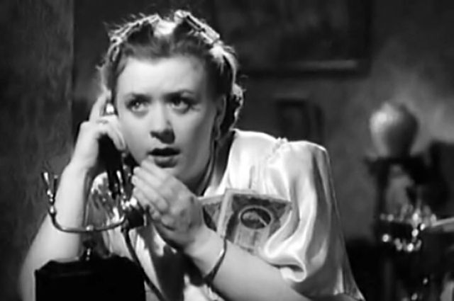 Мария Миронова в водевиле «Преступление и наказание» (1940)