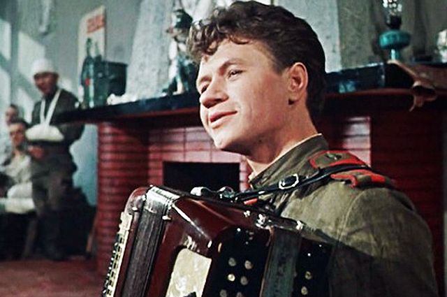 Леонид Быков в фильме «Дорогой мой человек», 1958 г.